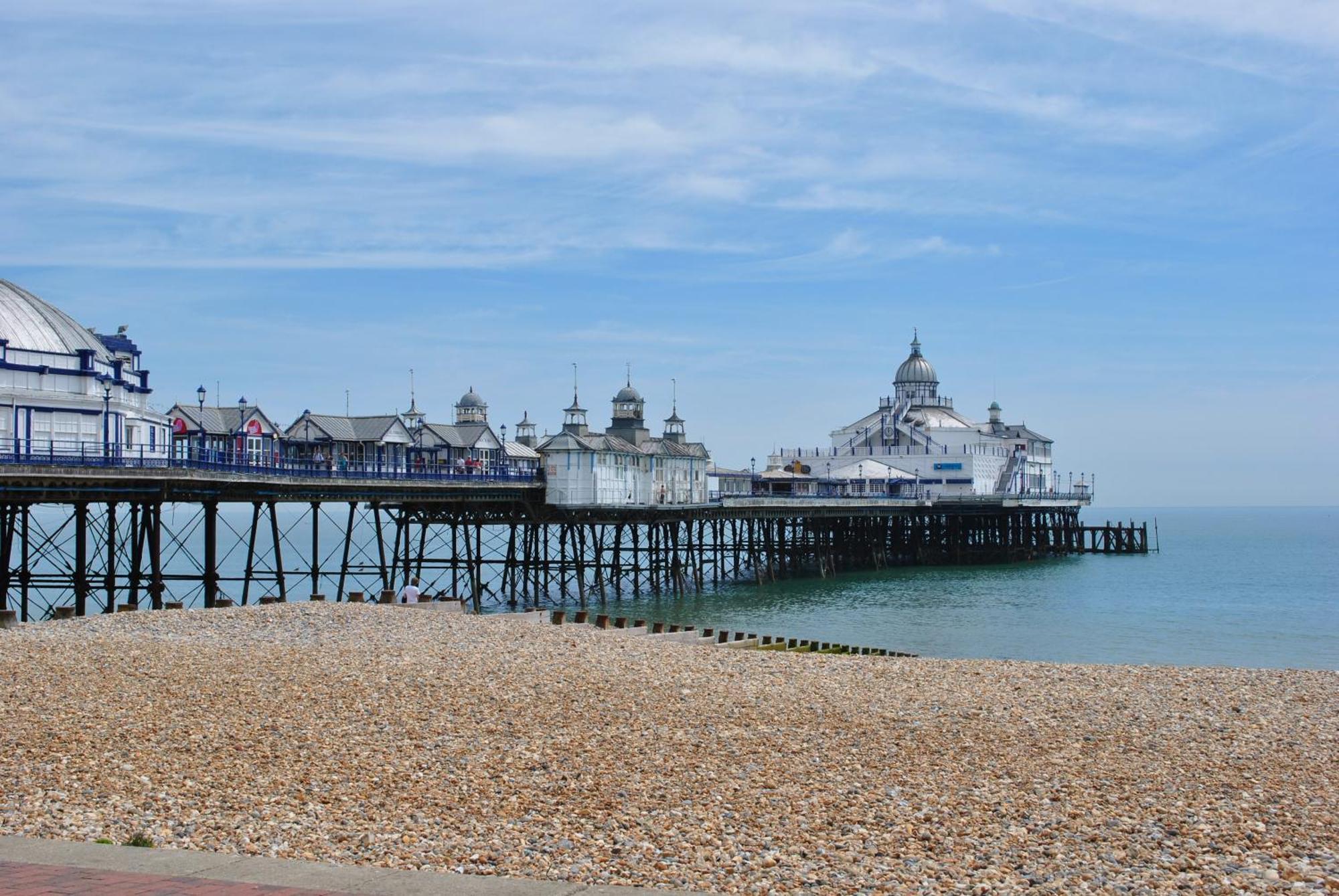 Bay Lodge Guest House Eastbourne Bagian luar foto