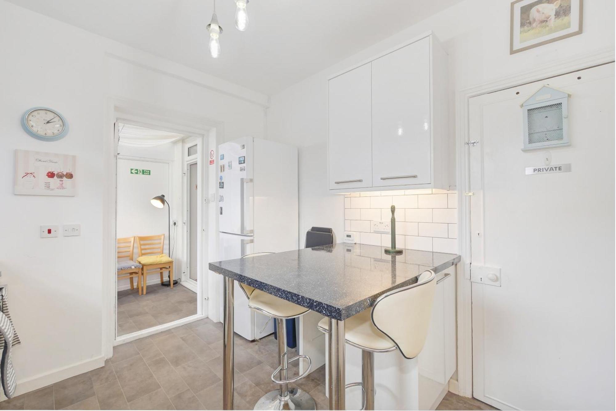 Bay Lodge Guest House Eastbourne Ruang foto