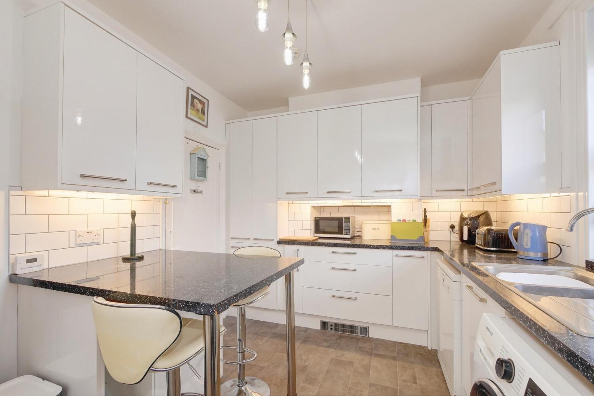 Bay Lodge Guest House Eastbourne Ruang foto