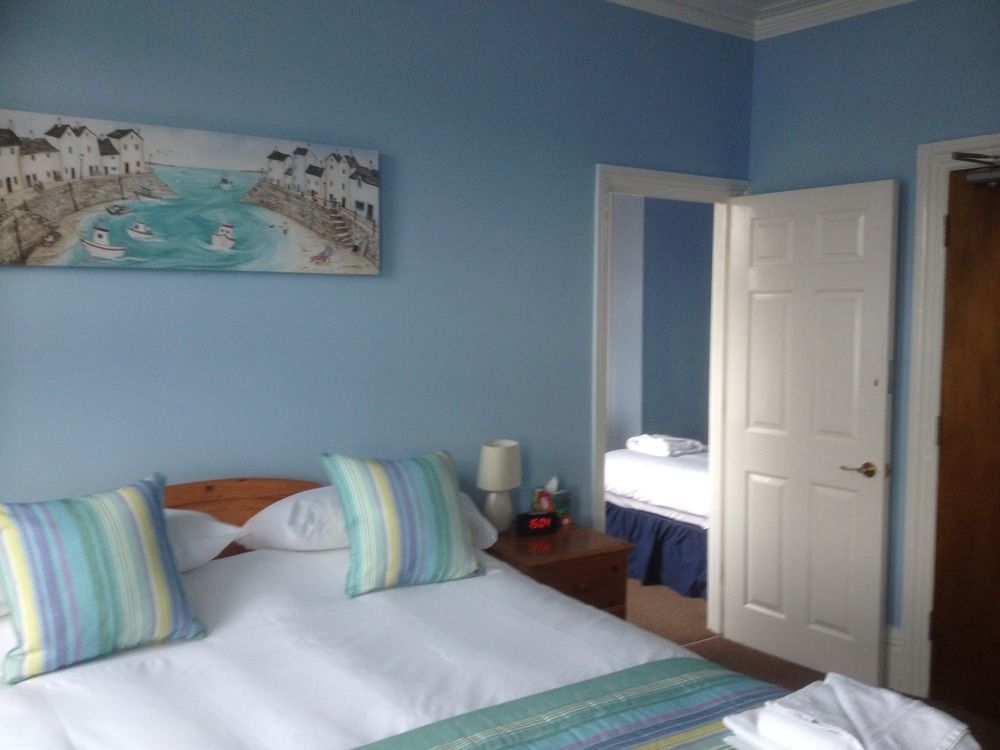 Bay Lodge Guest House Eastbourne Bagian luar foto