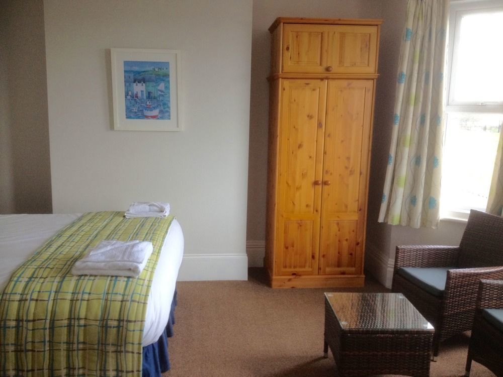 Bay Lodge Guest House Eastbourne Bagian luar foto